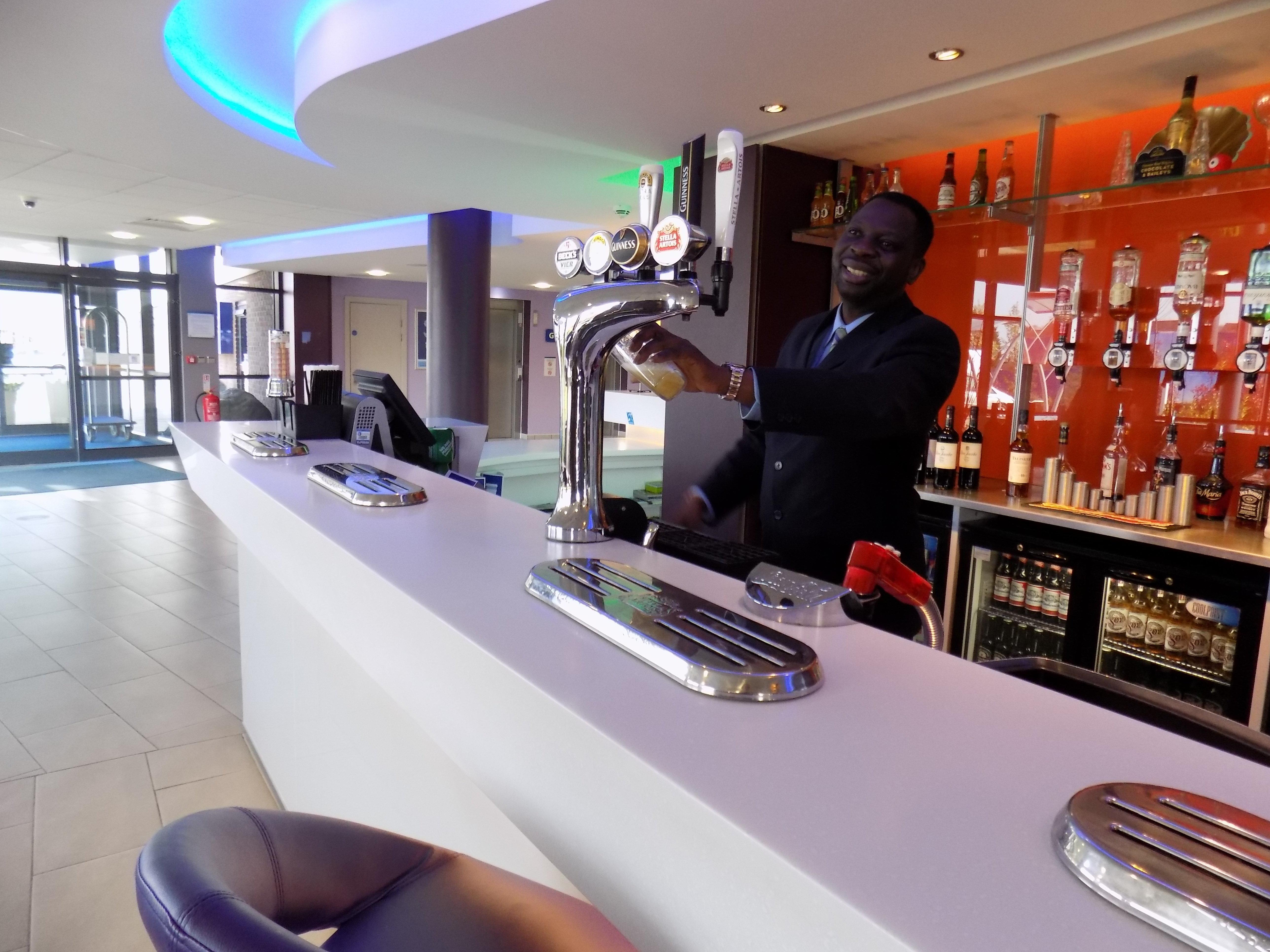Holiday Inn Express Dunstable, An Ihg Hotel Kültér fotó