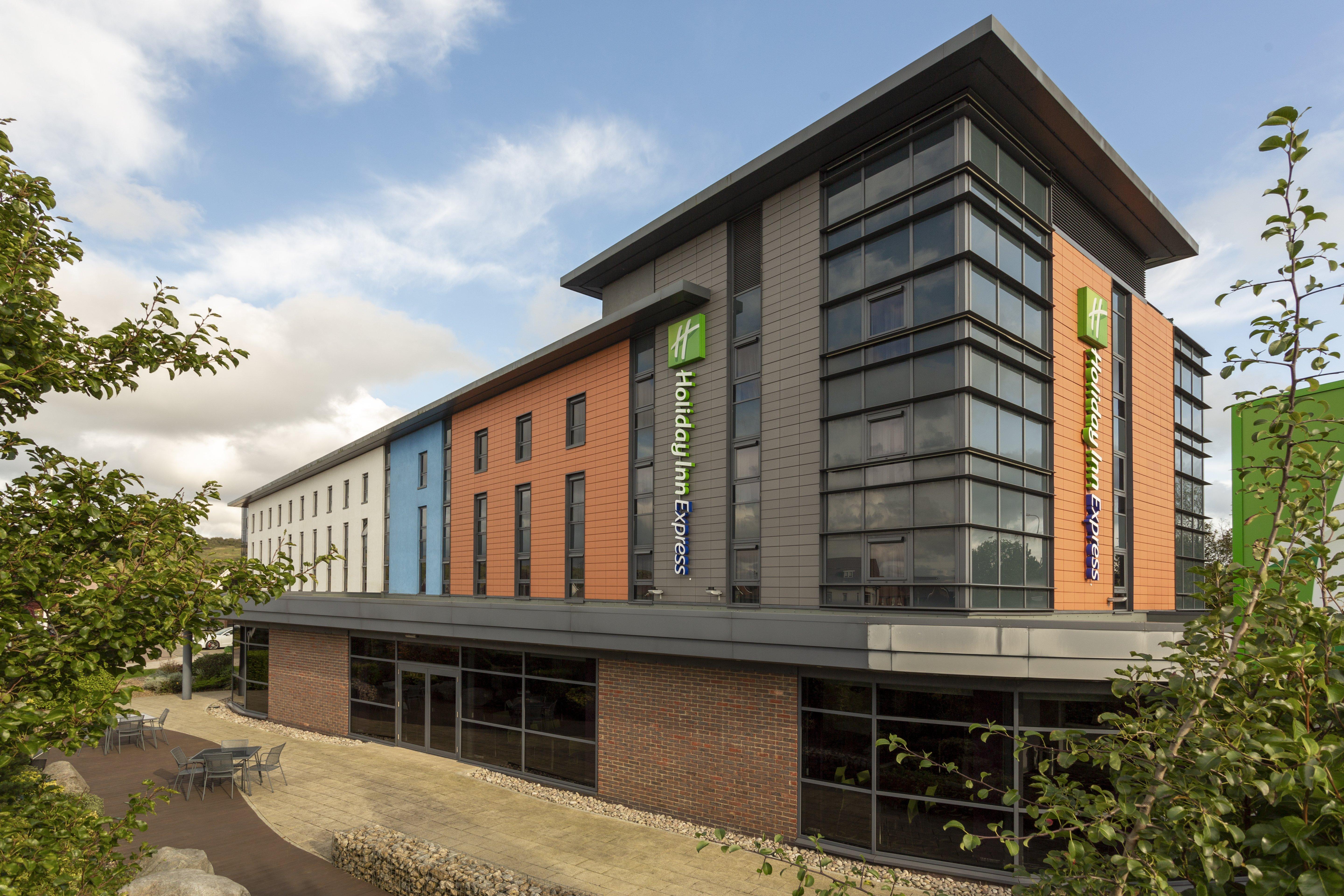 Holiday Inn Express Dunstable, An Ihg Hotel Kültér fotó
