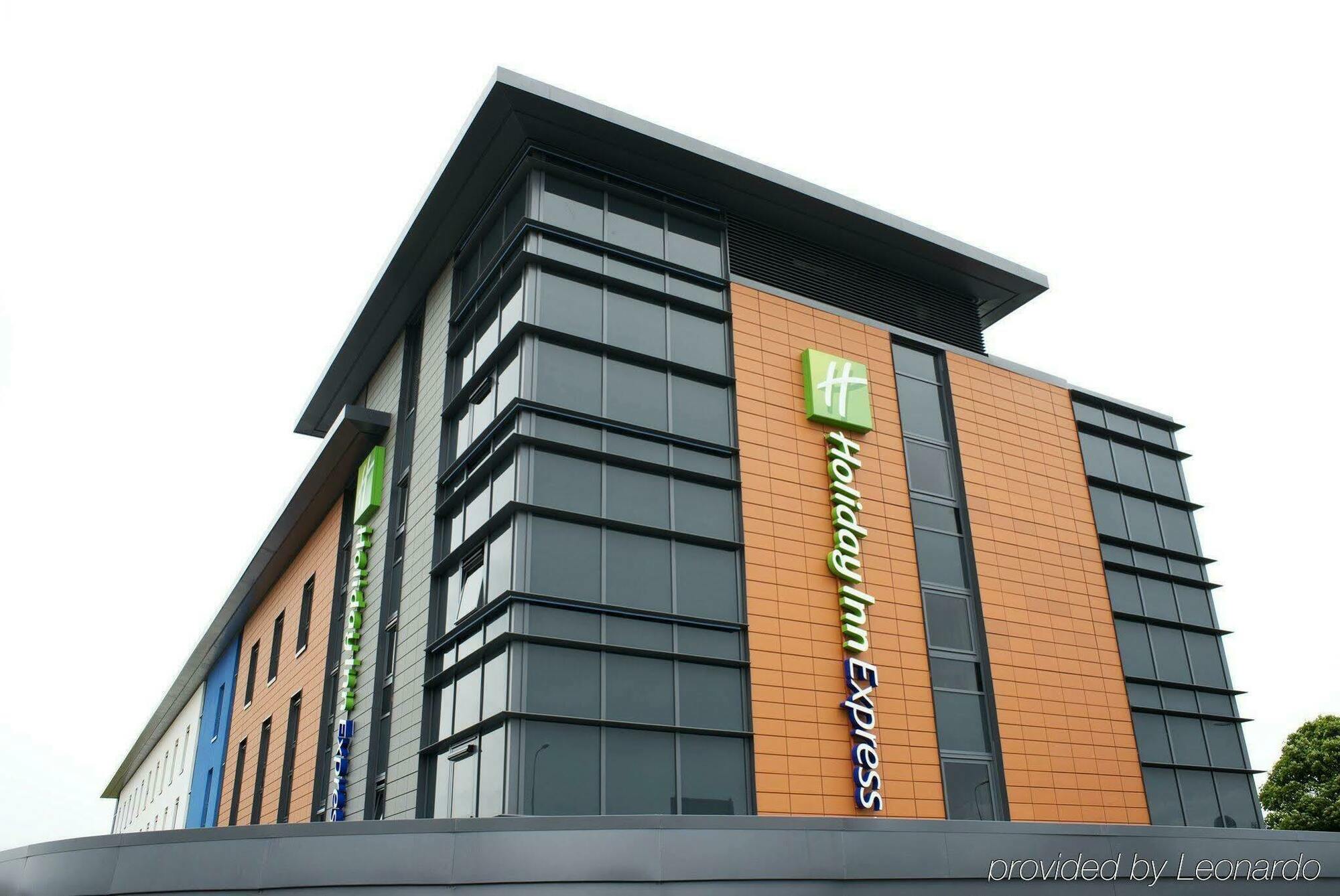 Holiday Inn Express Dunstable, An Ihg Hotel Kültér fotó